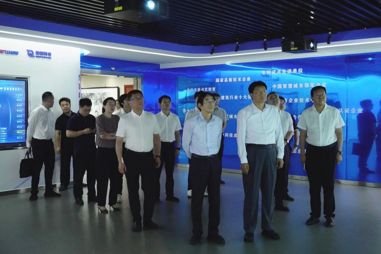 南昌市委副书记、市长高世文调研k8com官网—以AI赋能韧性城市建设情况